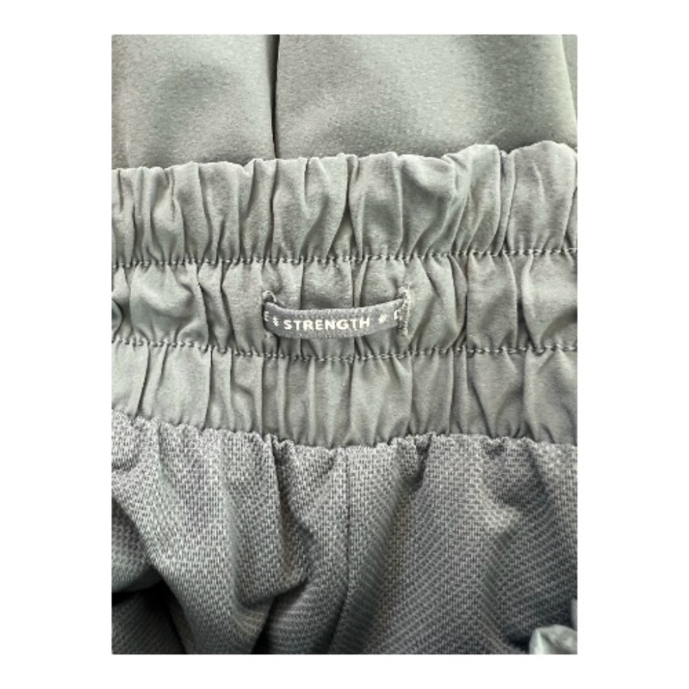 👖 EUC ATHLETA GIRL Sage Green Run Free Cargo Jogger | Size XL/14 (Fits Women’s - Picture 6 of 9